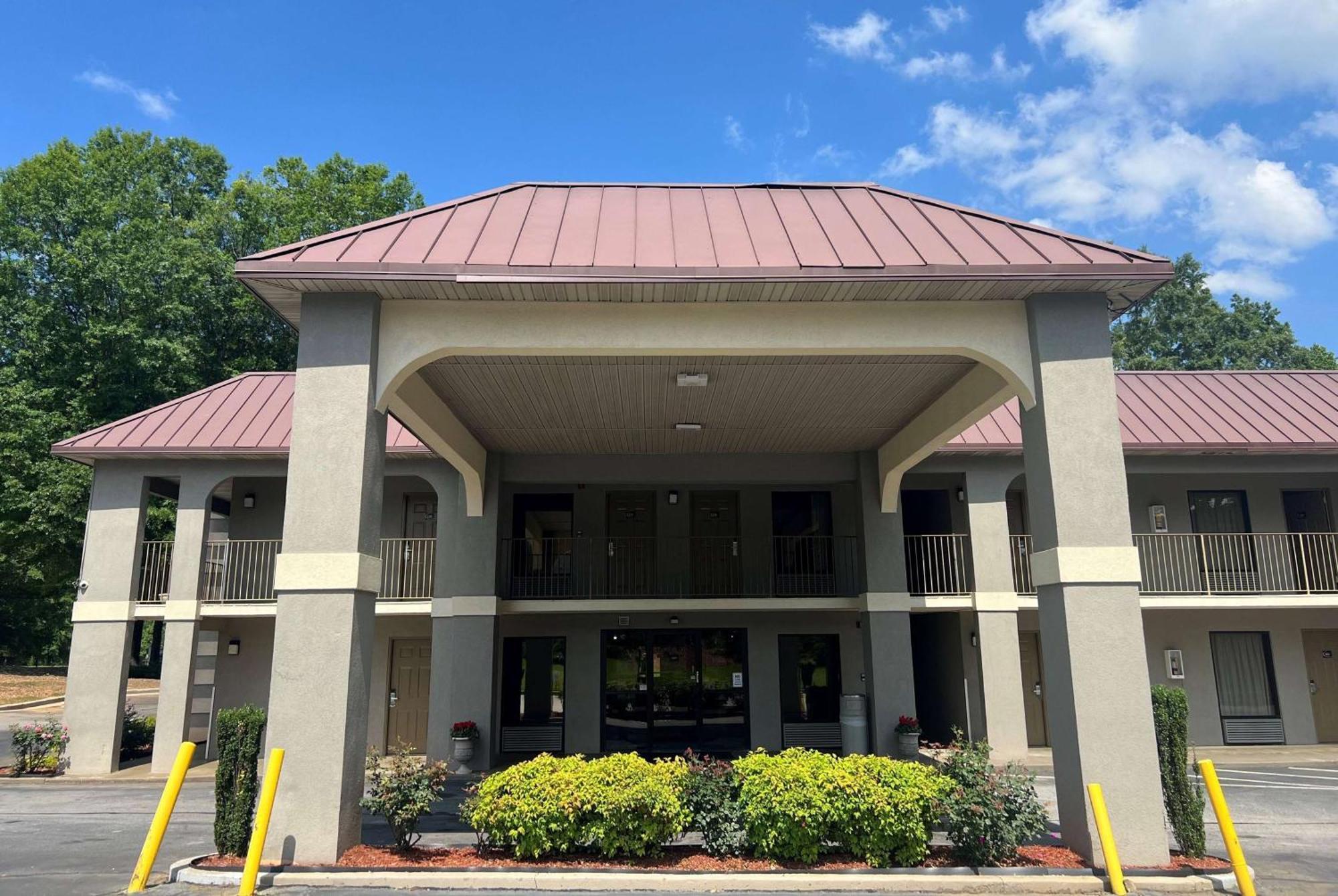 Super 8 By Wyndham Decatur/Lithonia/Atl Area Motel Dış mekan fotoğraf